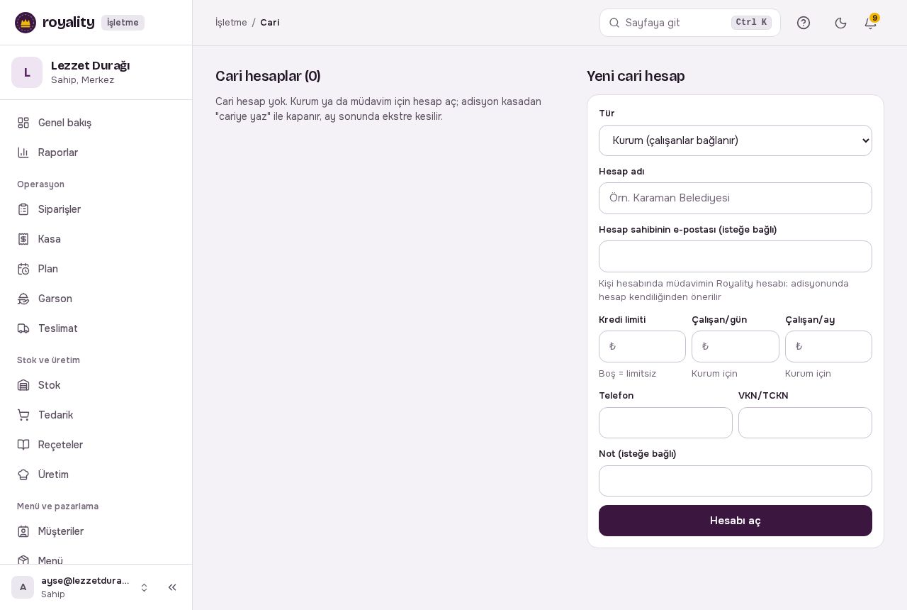 Cari: hesap listesi, toplam alacak ve yeni cari hesap formu